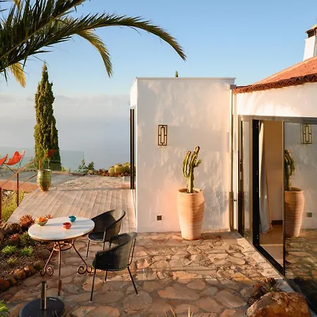 Pabellon De Miramar *